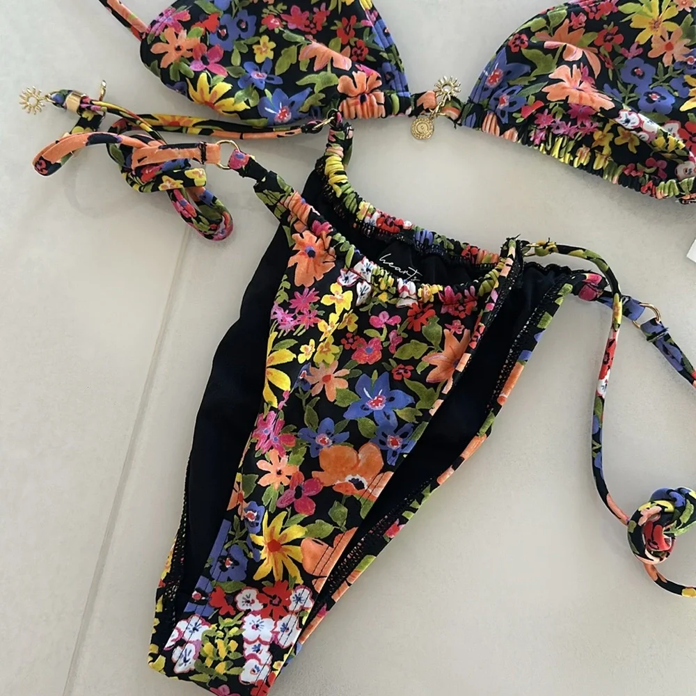 💛NWT LA Hearts Swim
